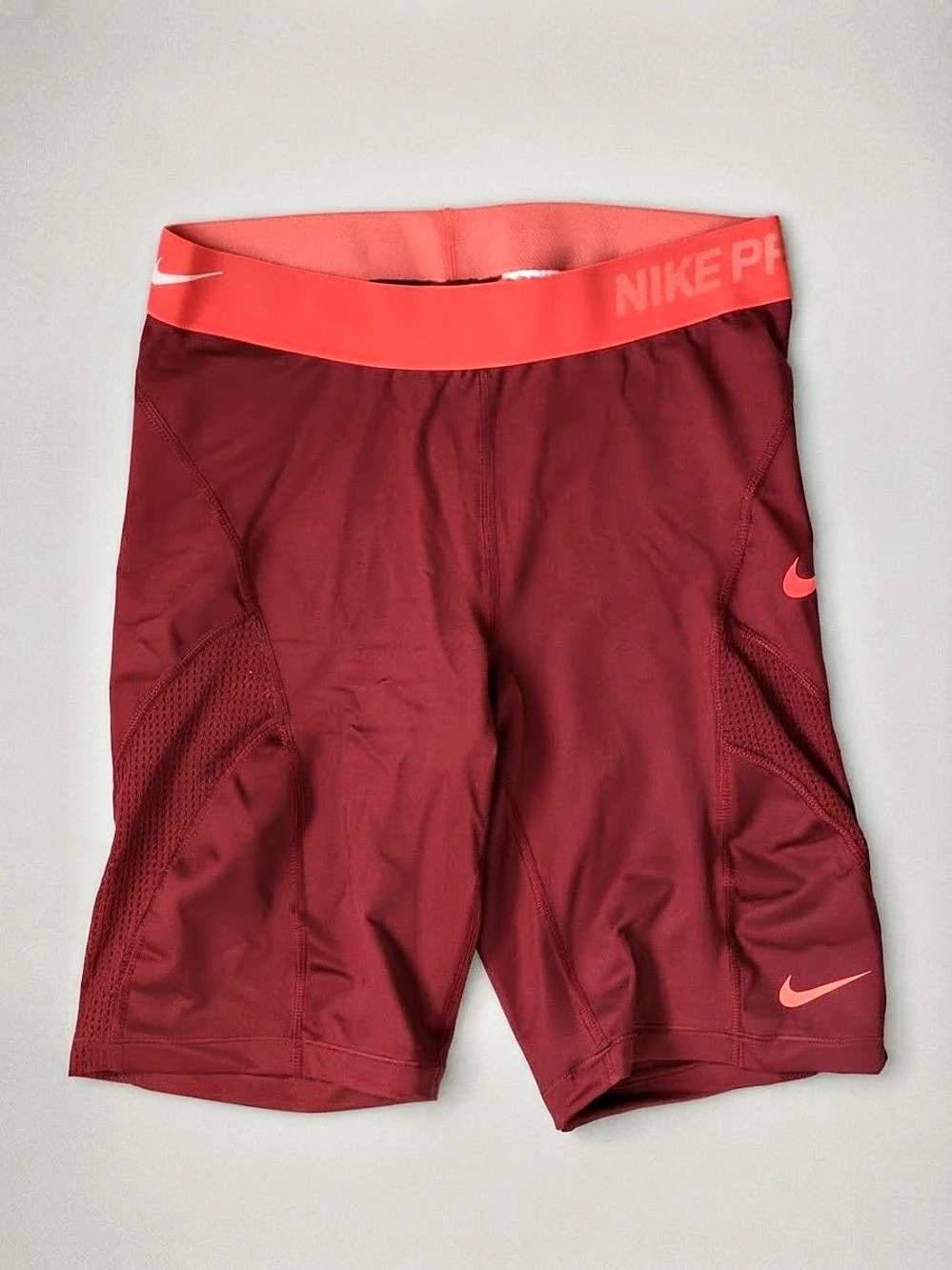 Nike Pro Red Mid-Rise Mesh-Paneled Shorts Mesh-Athletic Small